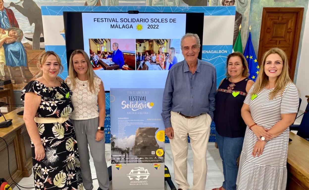 Acto de presentación del festival solidario en Rincón de la Victoria. 