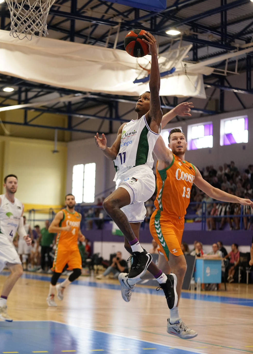 Fotos: Así fue el partido Unicaja-Betis de la final de la Copa Andalucía