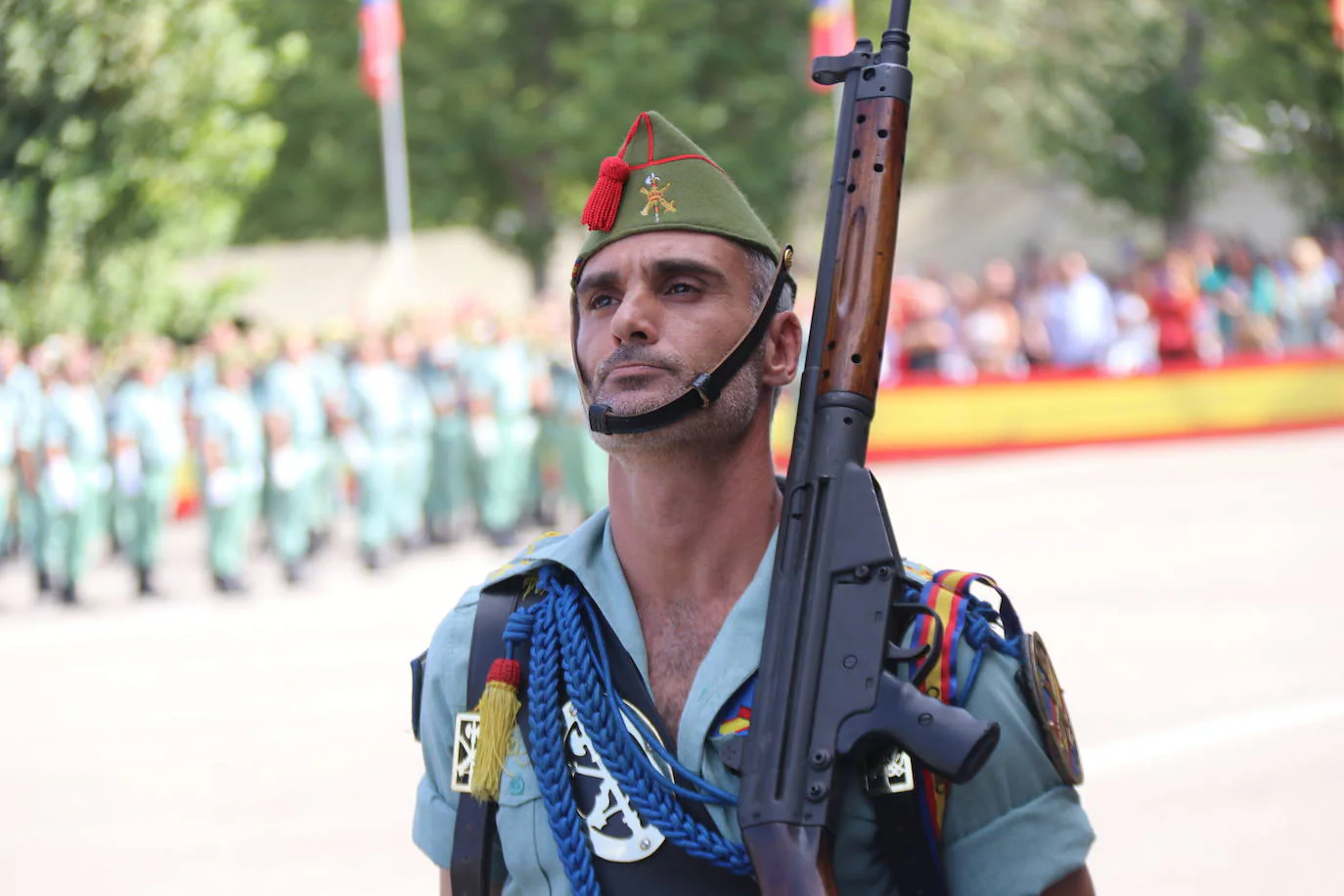 Desfile de la Legión en Ronda por su 102 aniversario. 