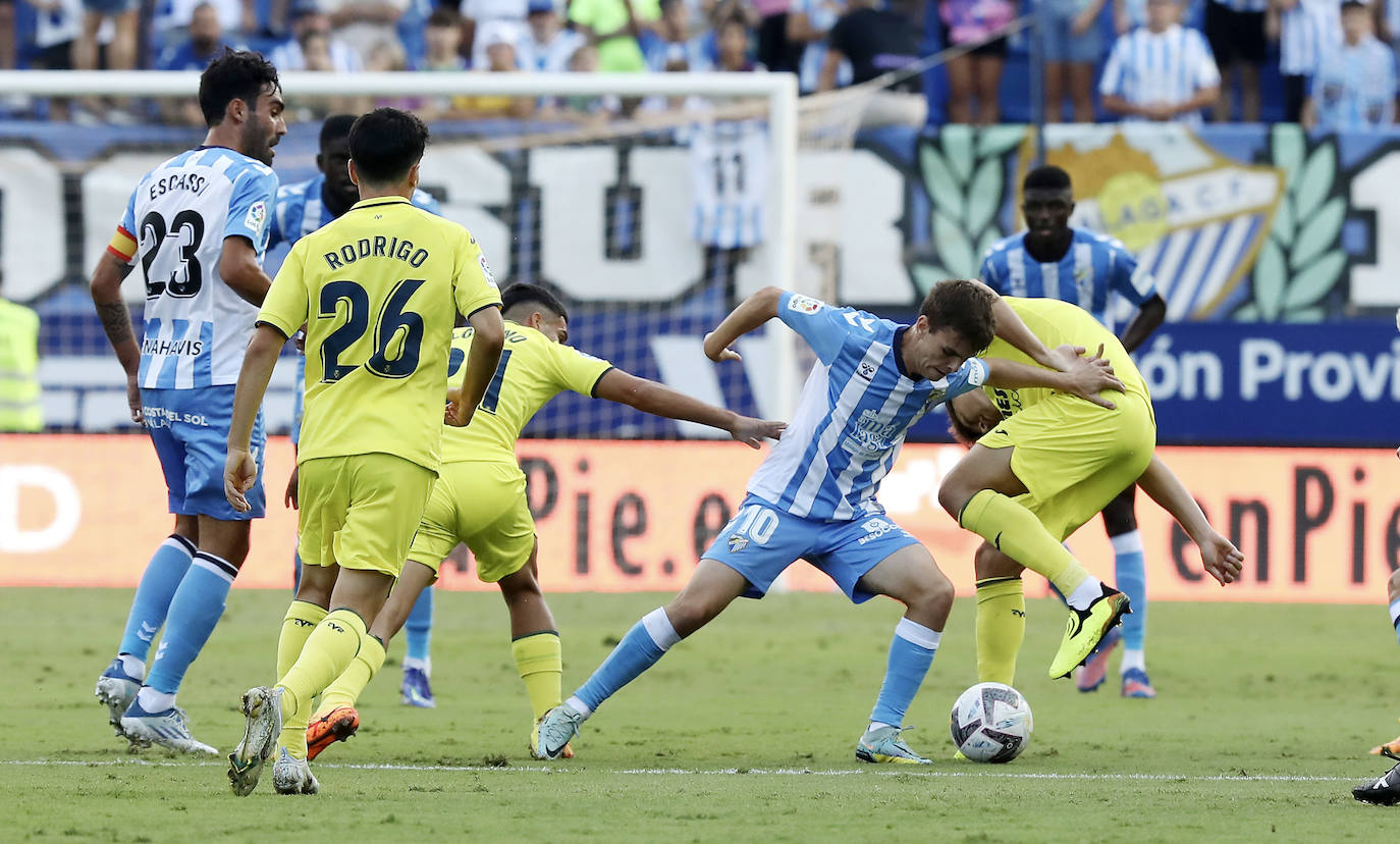 Buen ambiente en La Rosaleda en el estreno de Pepe Mel en el banquillo 