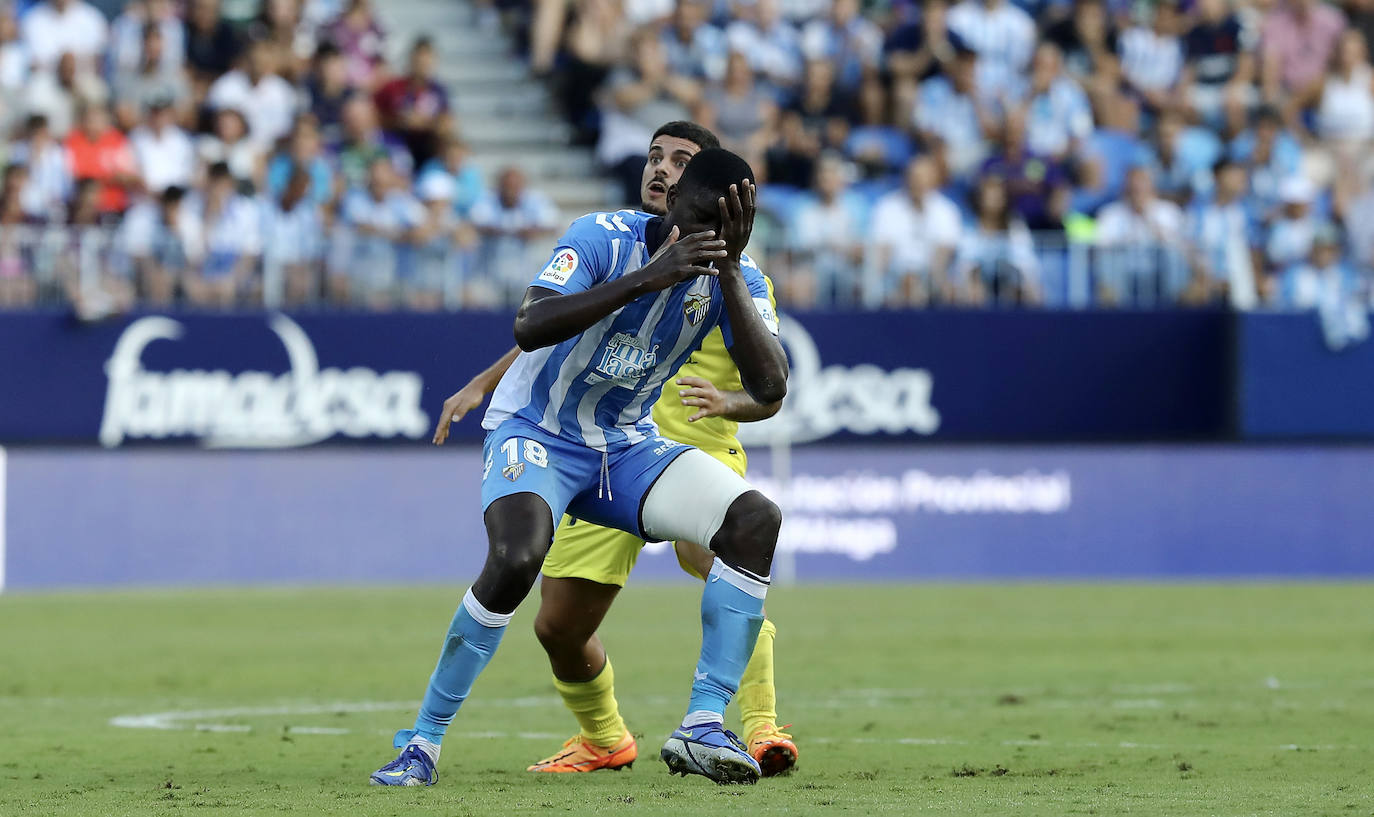 Buen ambiente en La Rosaleda en el estreno de Pepe Mel en el banquillo 