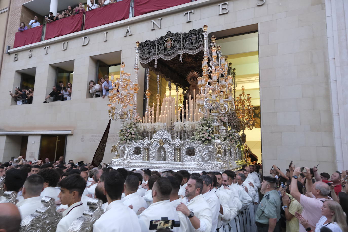 Se celebran los actos del centenario de la cofradía perchelera 