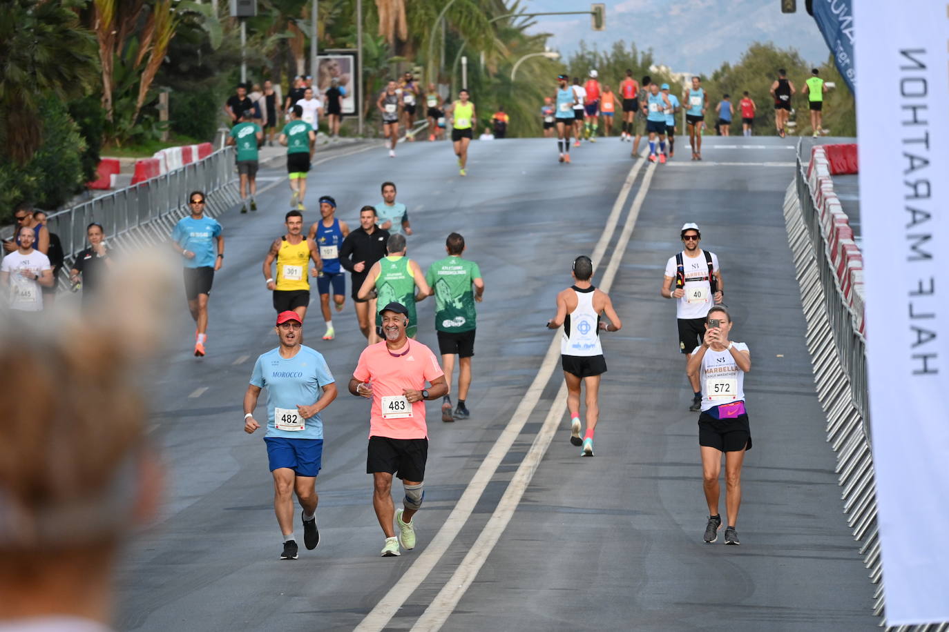 El excampeón europeo de 1.500 Reyes Estévez llegó a un segundo del ganador, tras un duelo apasionante, mientras que la ganadora femenina se impuso a su madre. 