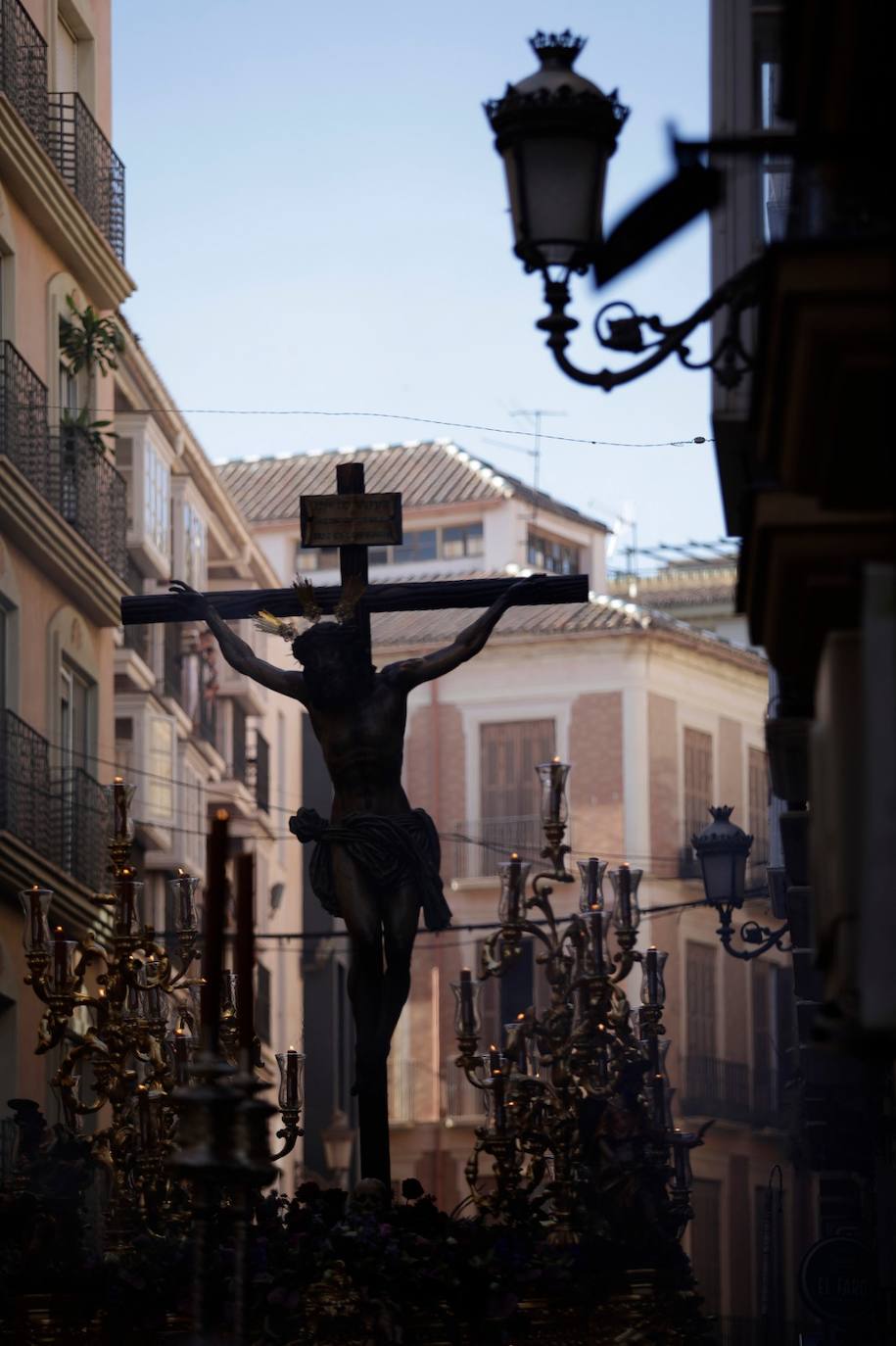 Procesión extraordinaria por el Centro de Málaga del Cristo de la Agonía. 