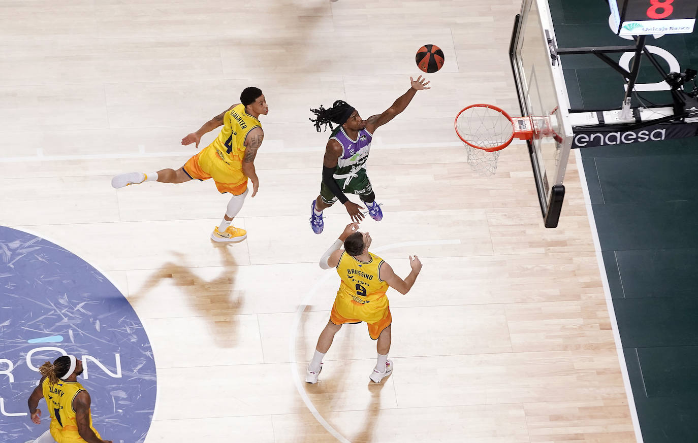 El Unicaja suma su primer triunfo de la temporada. 