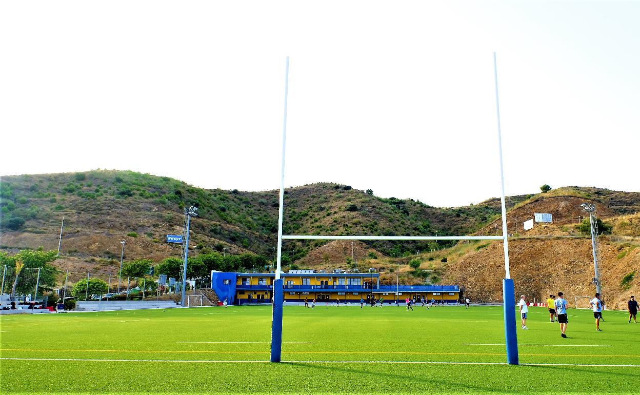 Imagen del campo de rugby Manuel Becerra tras los trabajos de mejora acometidos. 