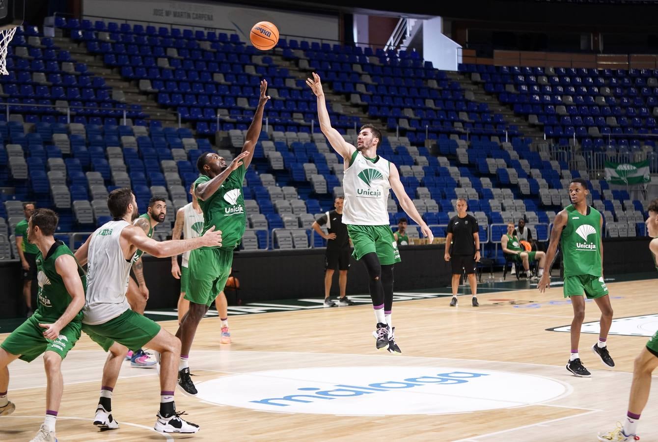 Fotos: El Unicaja se prepara para medirse al Sassari