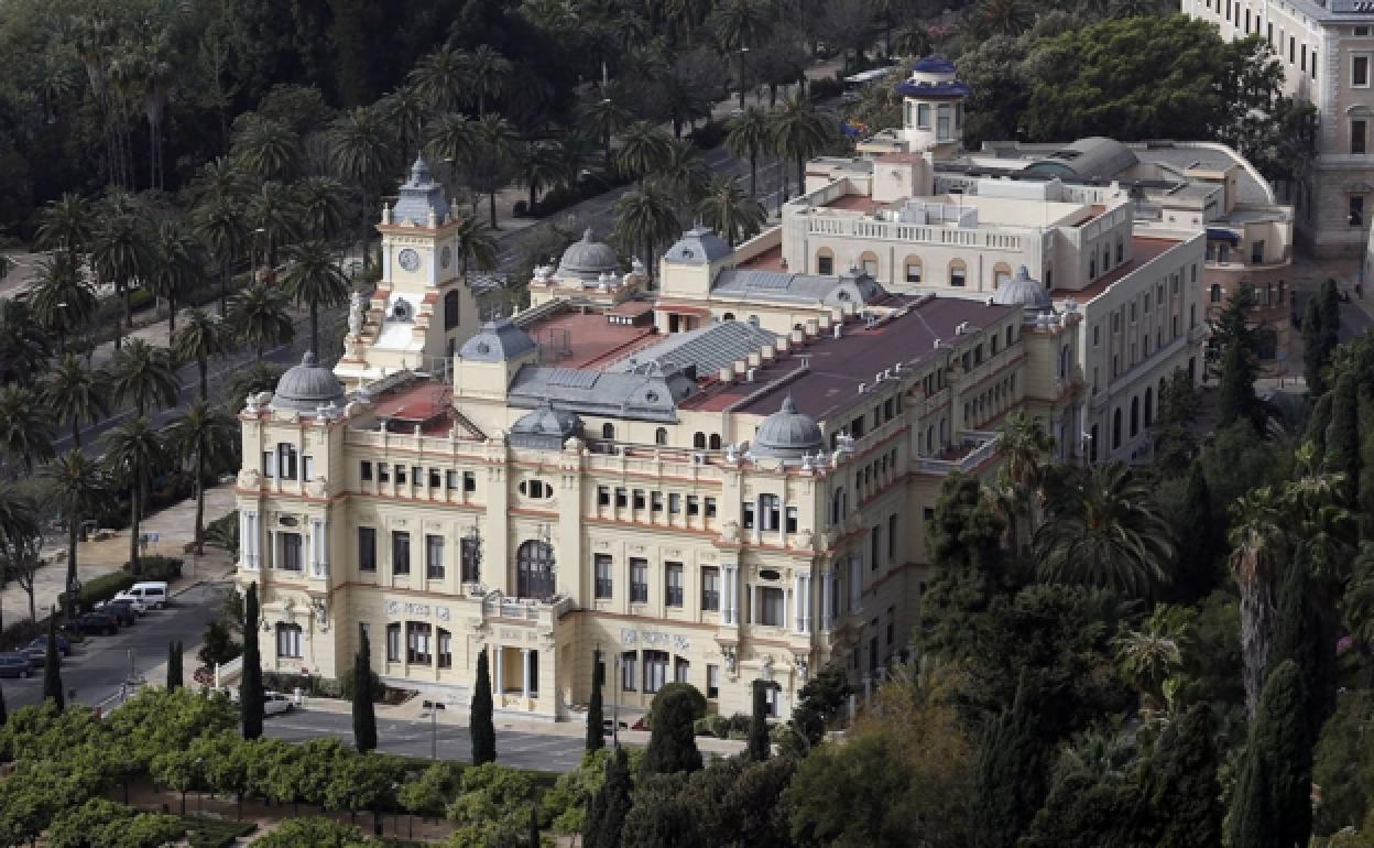 El Ayuntamiento de Málaga rebaja su deuda interanual en 44 millones de euros