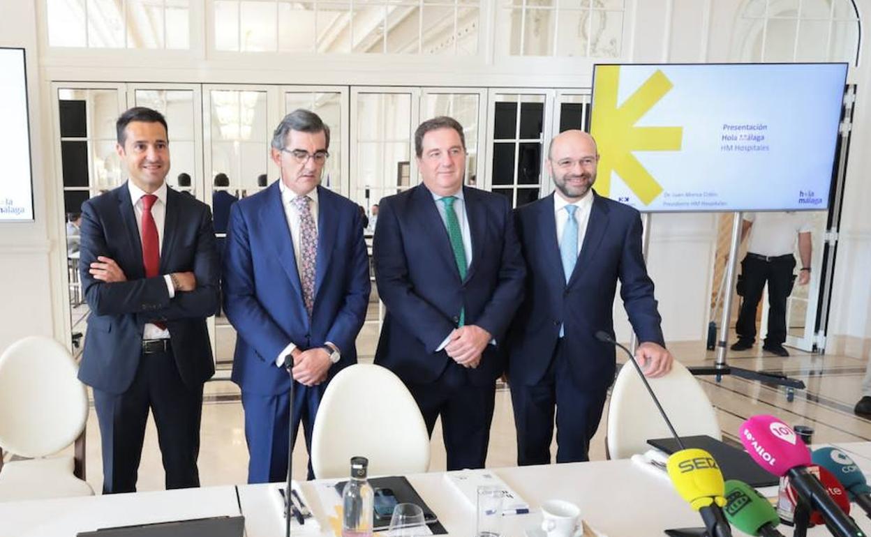 Roberto Sanz, Juan Abarca, Jesús Burgos, y Toni Serra, momentos antes de la presentación. 