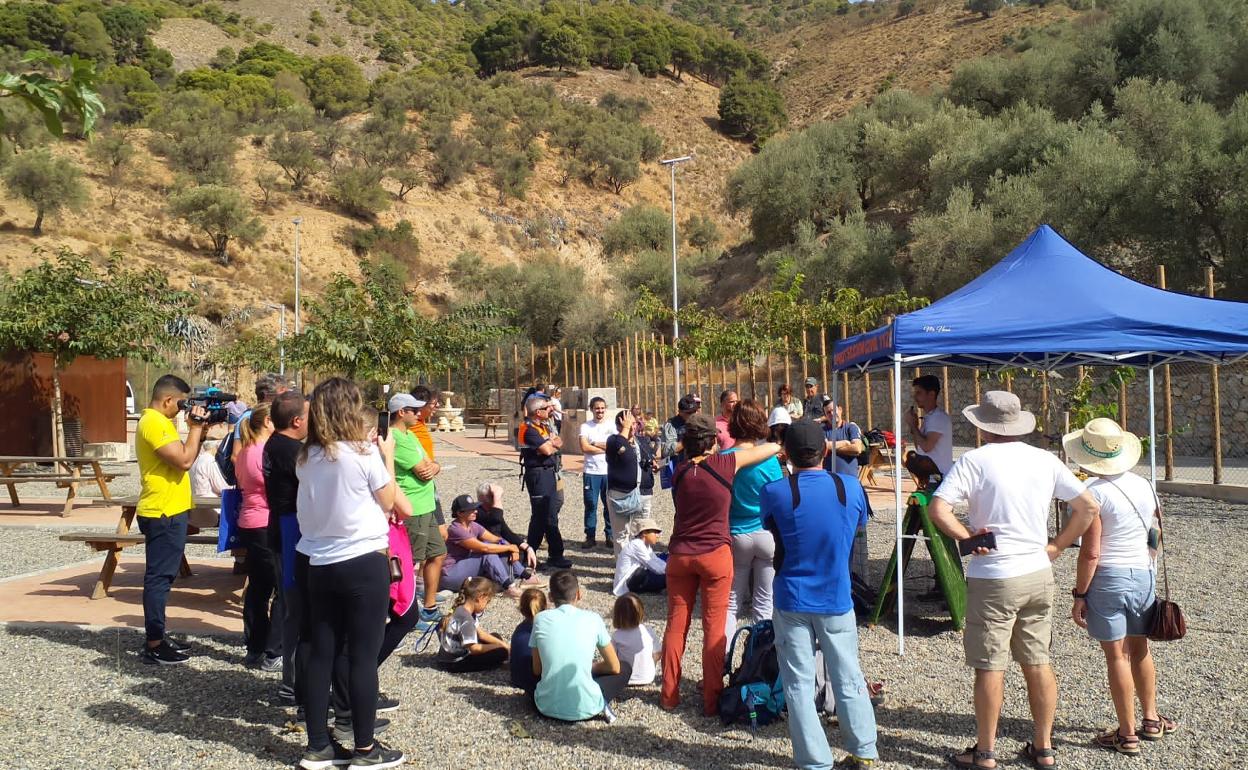 Participantes en el taller de aves celebrado en Canillas de Aceituno. 