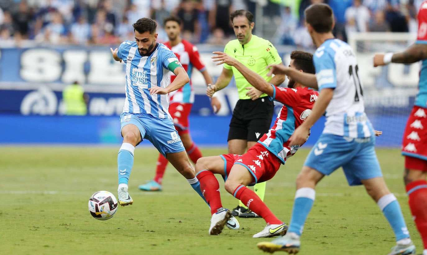 El Málaga se adelantó en el minuto 4 por medio de Cristian 