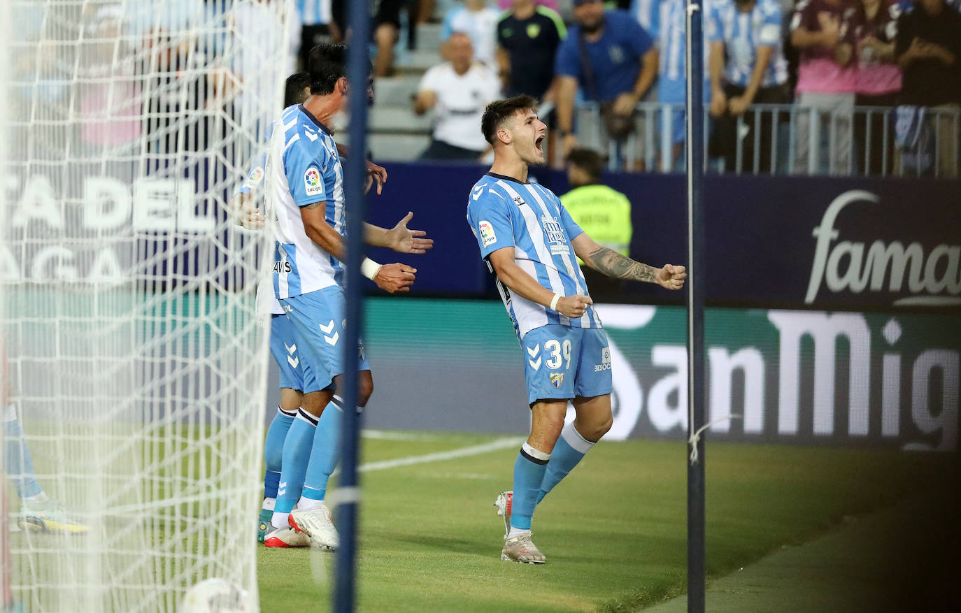 El Málaga se adelantó en el minuto 4 por medio de Cristian 