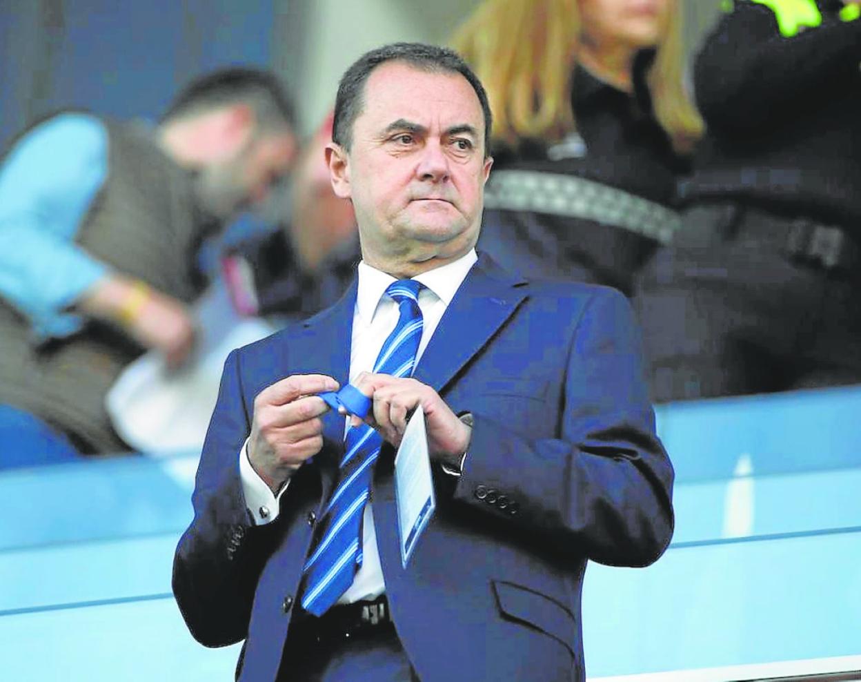 El administrador del Málaga, José María Muñoz, en el palco presidencial. Ñito Salas