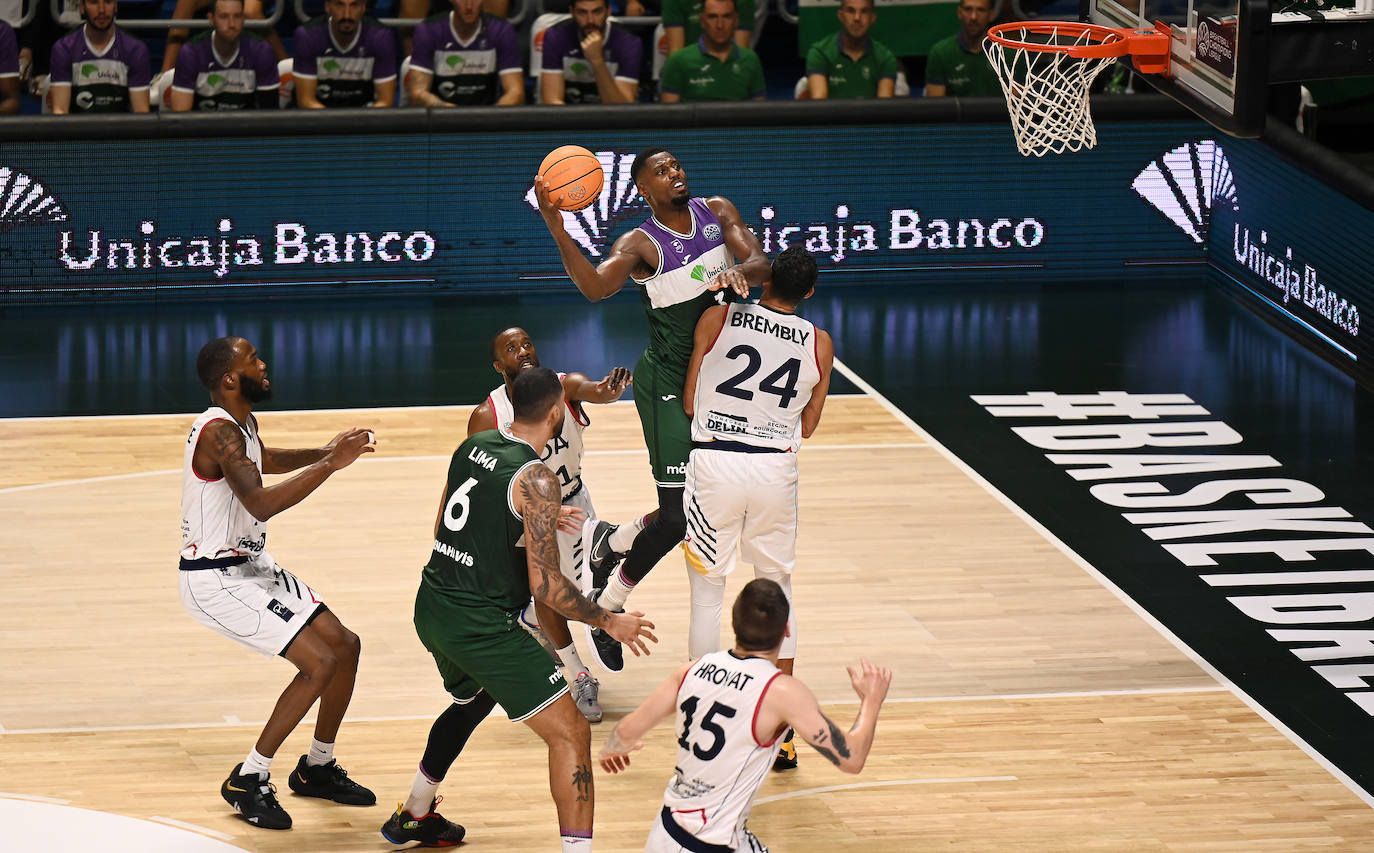 El Unicaja gana al Dijon en la Champions (88-68). 