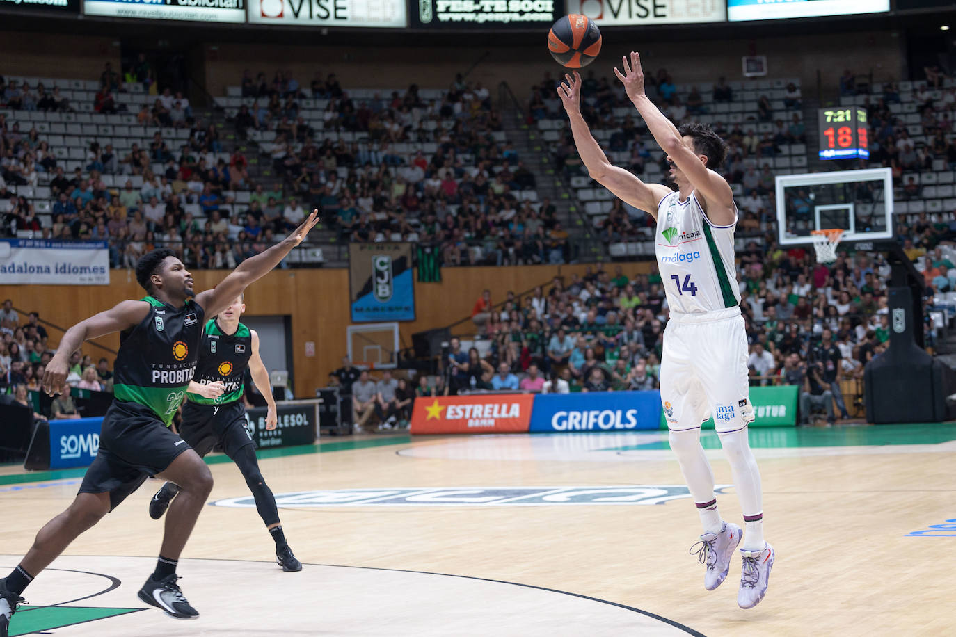 Derrota del Unicaja en la cancha del Joventut. 
