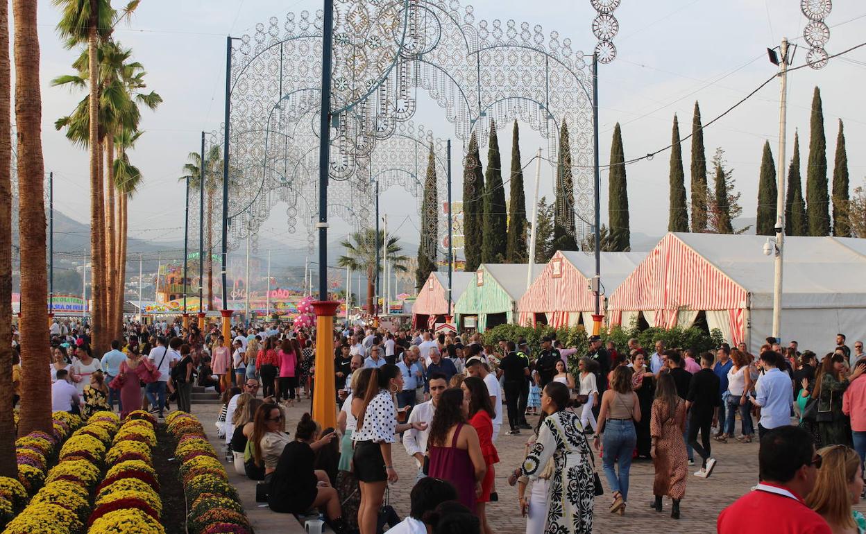 Por la Feria de San Pedro en el recinto de La Caridad han pasado más de 450.000 personas. 