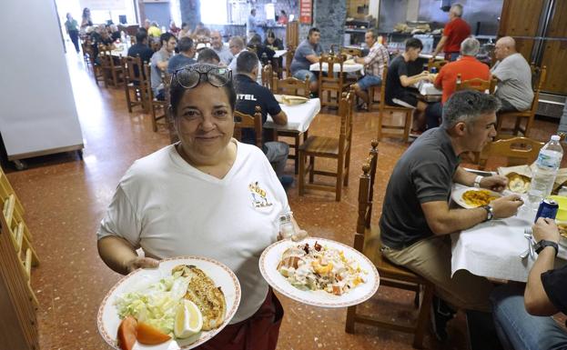 Los Locos ofrecen más de 50 platos en el menú. 