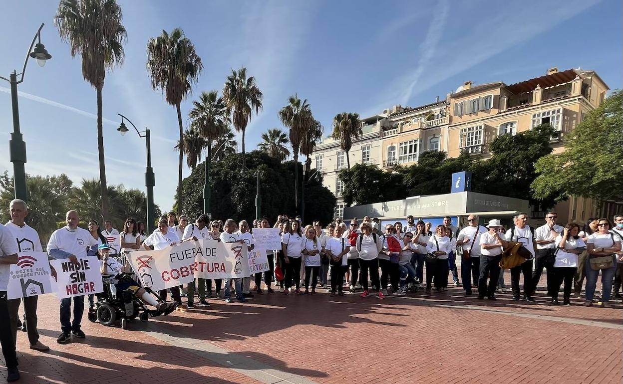 Acto celebrado este jueves, en la plaza de la Marina, con motivo del Día de las Personas Sin Hogar, que se celebra el próximo domingo 30 de octubre. 