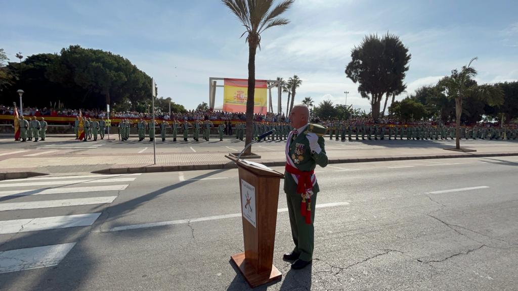 Más de 400 personas participan en un acto que contó con más de 300 legionarios de los tercios de Ronda y Viator