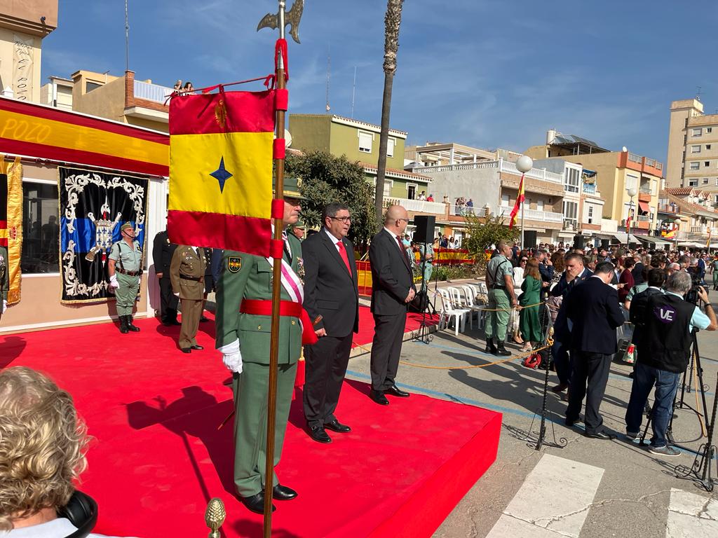 Más de 400 personas participan en un acto que contó con más de 300 legionarios de los tercios de Ronda y Viator