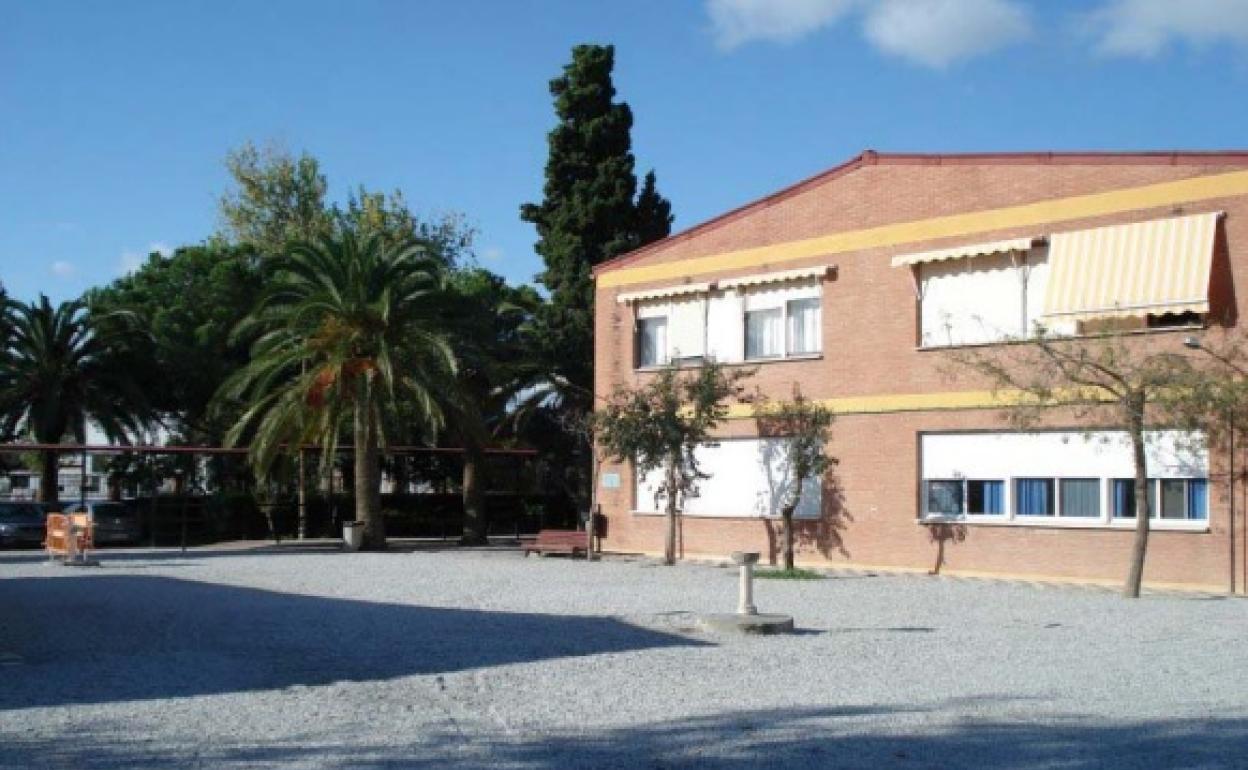 Patio del colegio José Luis Villar Palasí de Vélez-Málaga. 