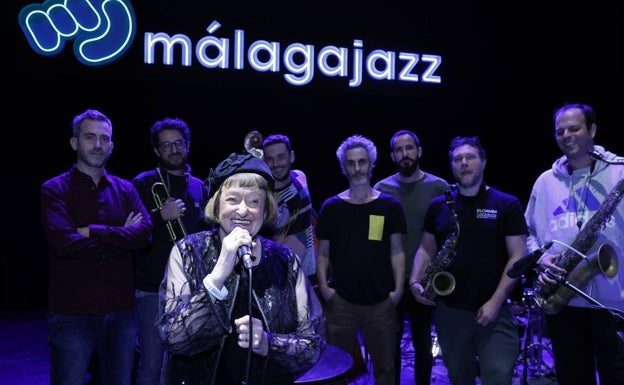 Sheila Jordan, con los músicos que le acompañaron este miércoles en el concierto. 