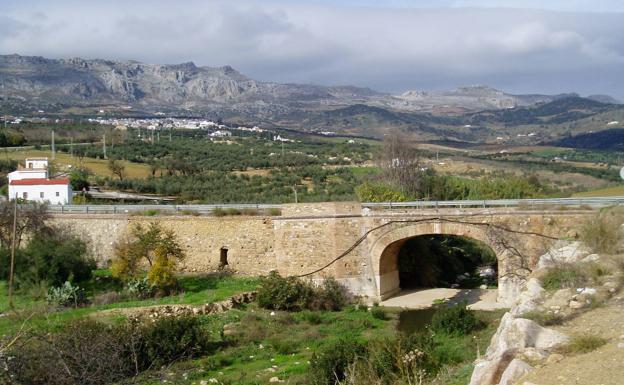 Puente del Horcajo.