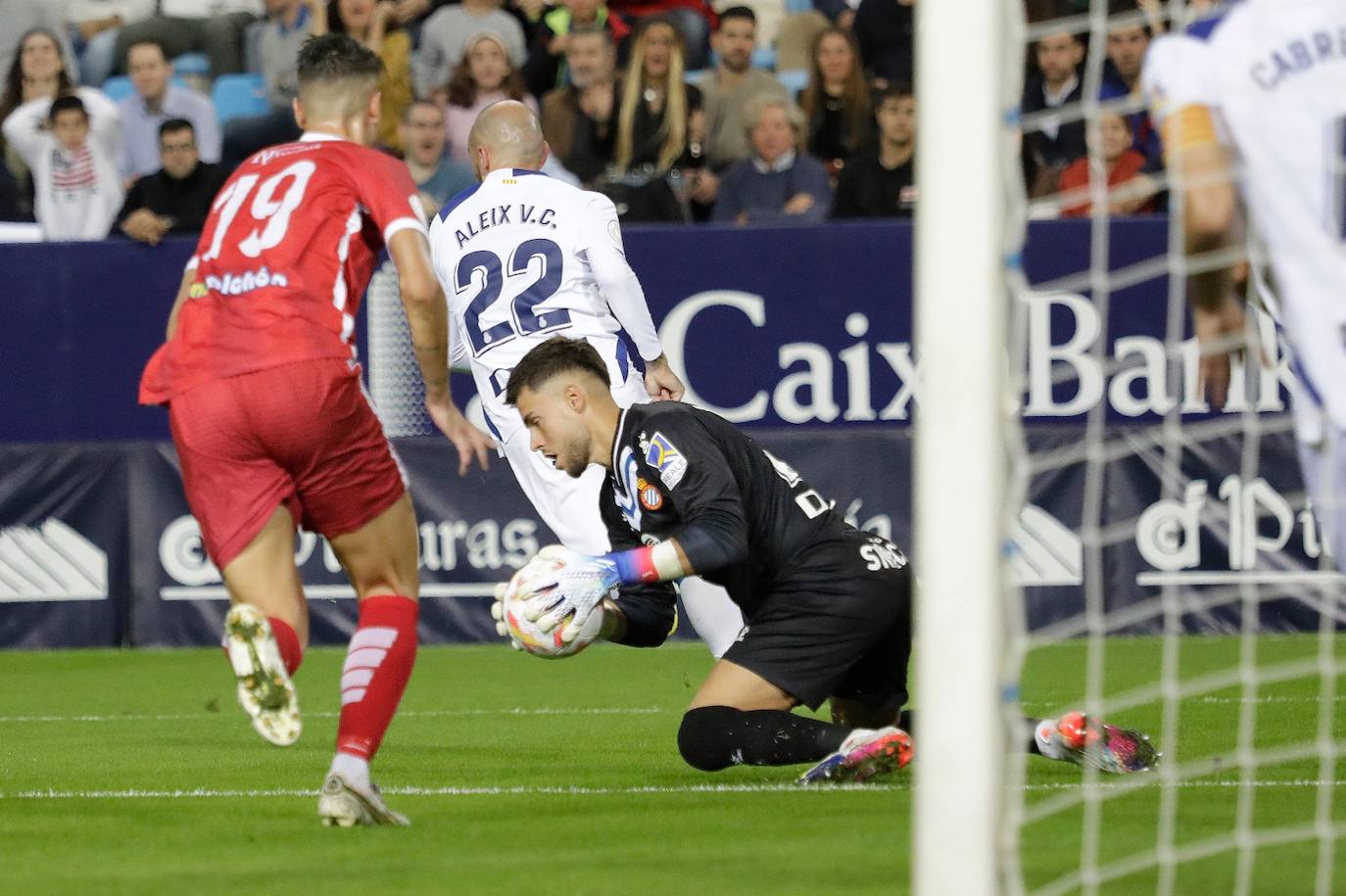 El Rincón cae en copa ante el Espanyol (0-3). 