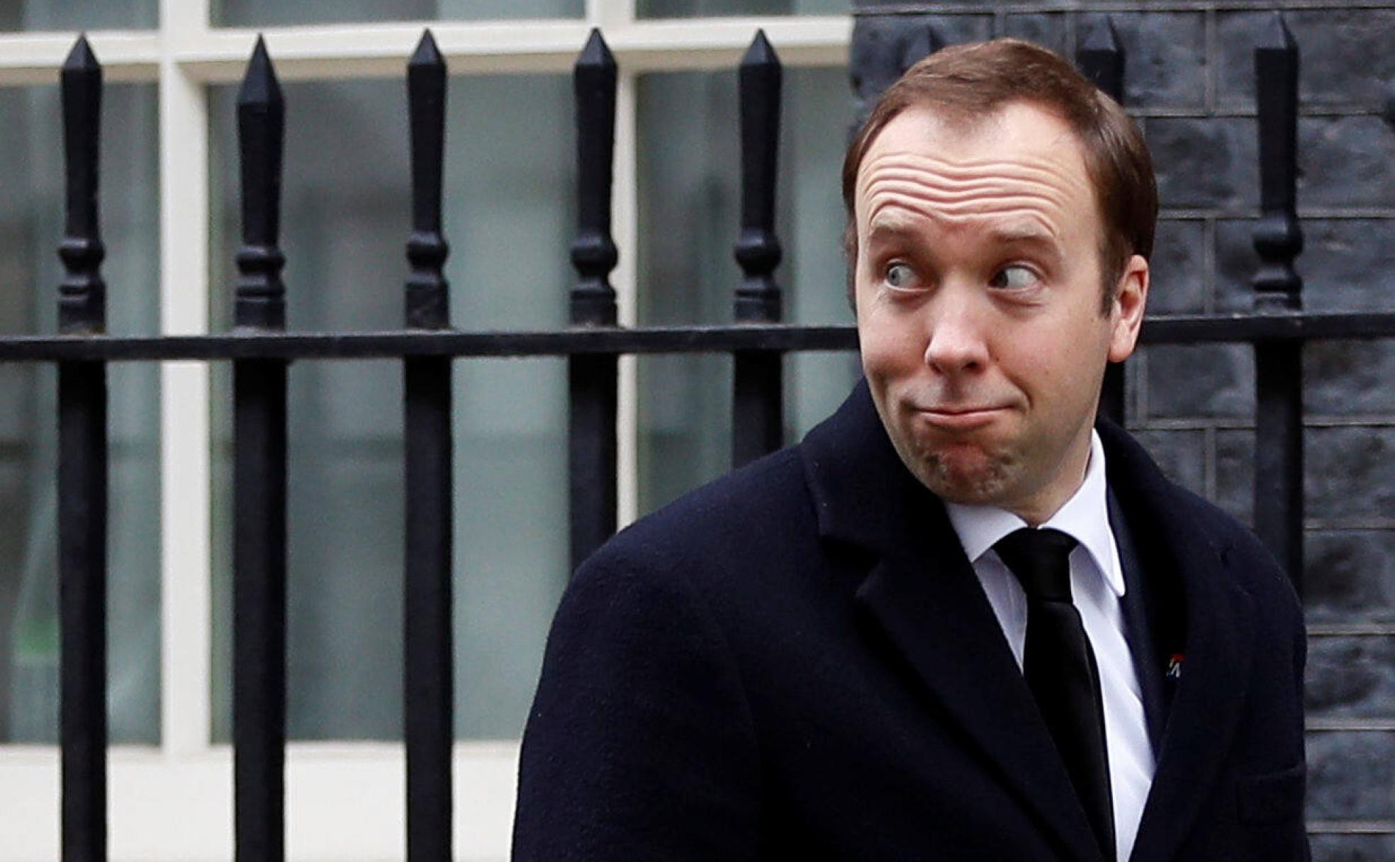 El exministro de Sanidad, Matt Hancock, en el exterior de Downing Street en 2020.