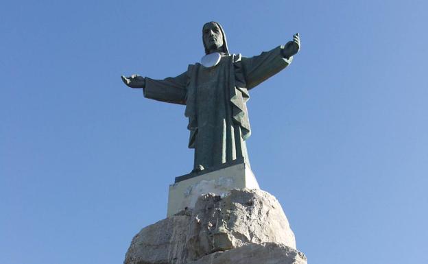 Sagrado Corazón. Esta imagen religiosa, bautizada por los pizarreños como el Santo, es un emblema. 