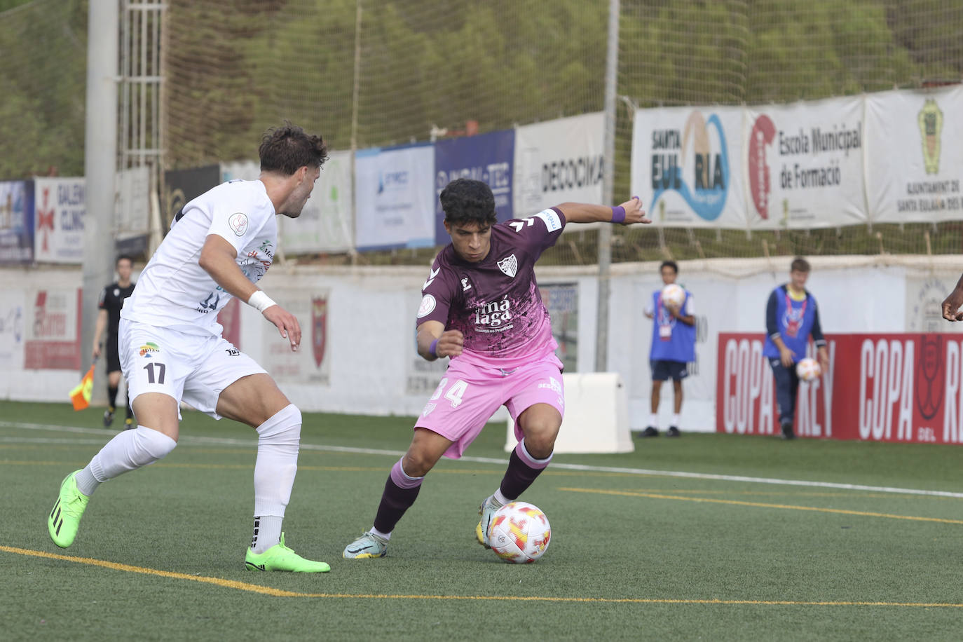 El conjunto blanquiazul logró con muchísimo sufrimiento el pase a la segunda ronda de la Copa del Rey en un partido en el que los locales se adelantaron en el marcador y estrellaron dos lanzamientos en los palos en el partido.