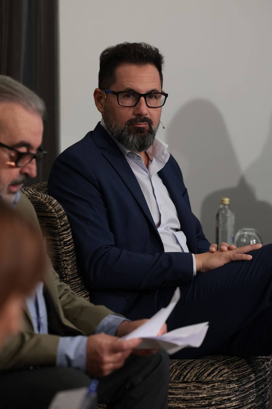 SUR y Clece han organizado este martes 15 de noviembre una mesa técnica con el título 'Ayuda a domicilio, balance de un servicio esencial'. Bajo la moderación del periodista José Vicente Astorga, adjunto a la Dirección del periódico, varias personalidades han analizado la importancia de la ayuda a domicilio. 