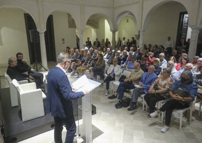 Imagen secundaria 1 - Momentos de la presentación en el Thyssen. 