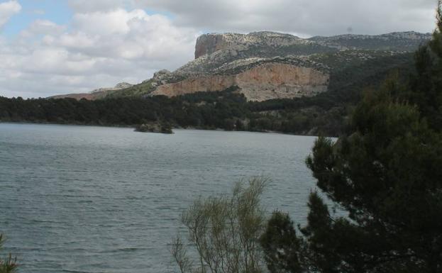 Una de las etapas une al embalse del Conde del Guadalhorce con las lagunas de Campillos 