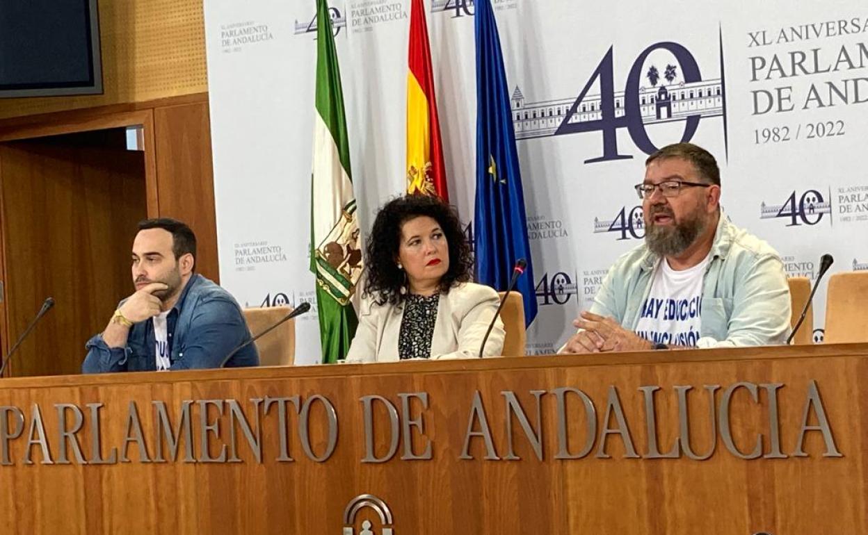 Las familias estuvieron esta semana en el Parlamento invitadas por Adelante Andalucía. 