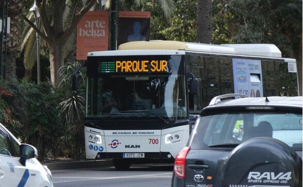 La previsión de la EMT es que todos los buses de esta línea sean articulados para doblar su capacidad. 