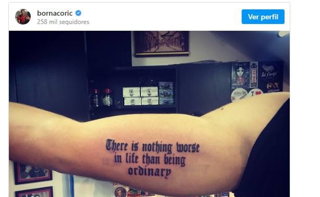 El tatuaje de Coric en el brazo derecho. 