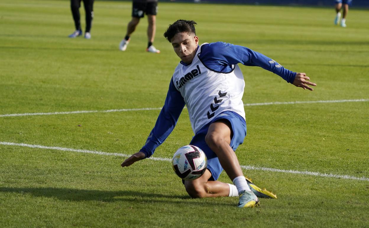 El jugador del Málaga, Haitam, en el entrenamiento de este martes.