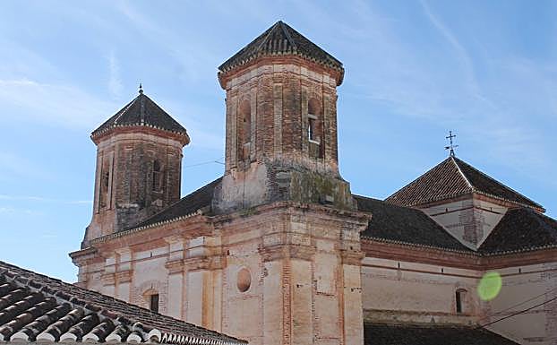 Iglesia de San Antonio de Padua, en Alpandeire, conocida como la 'catedral de la Serranía'.