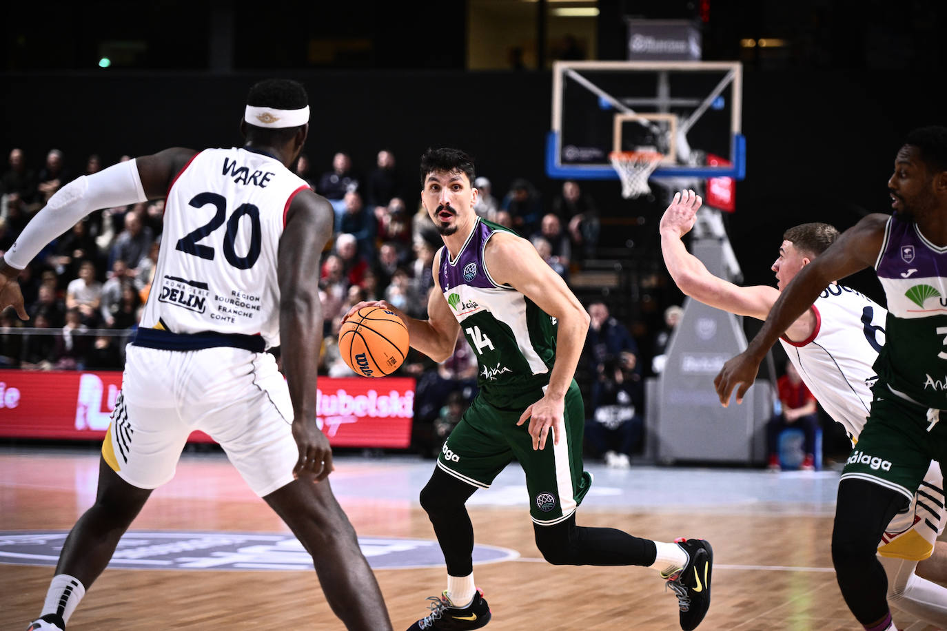 El Unicaja arrolla en su visita al Dijon (70-91). 