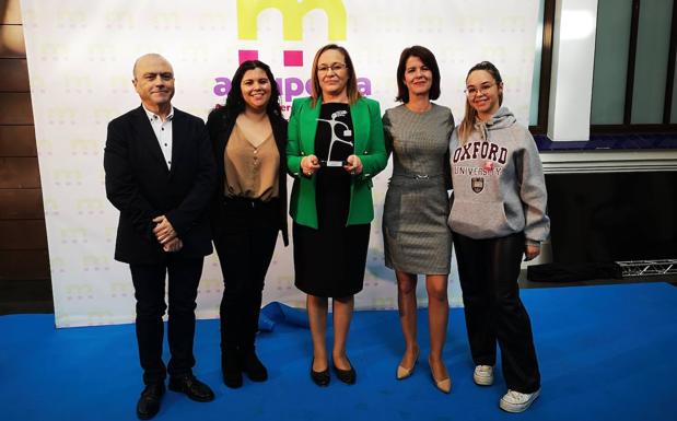 José Manuel Ruiz Aragón, Elena Ruiz, Carmen Vega, Susana Vega y Susana García.