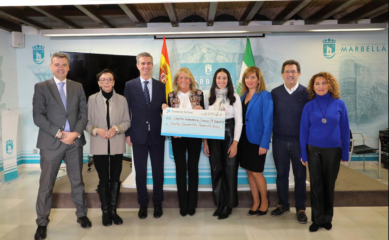 El CIT y la Fundación La Caixa entregan cheques para juguetes en Marbella