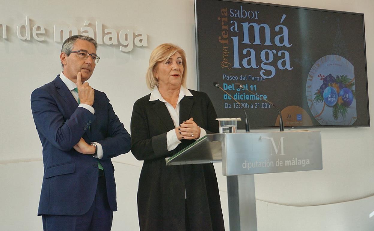 Francisco Salado y Leonor García-Agua presentan la feria. 