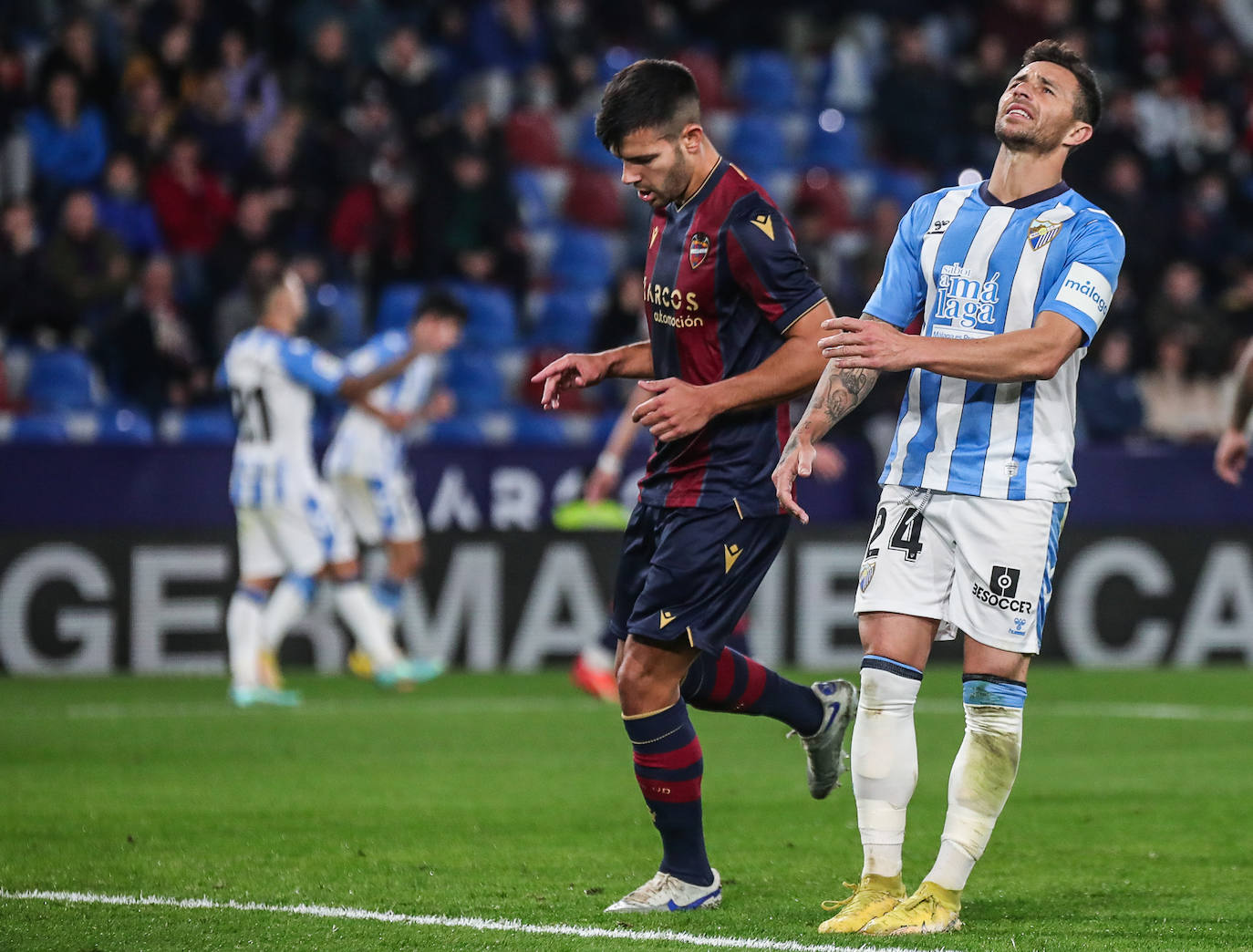 Derrota del Málaga en su visita al Levante. 