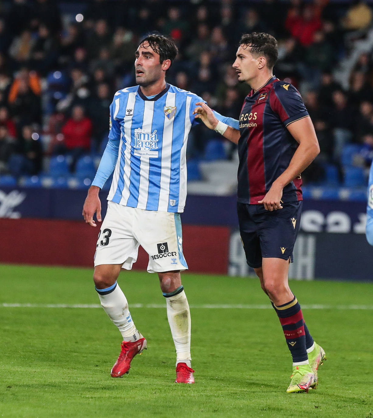 Derrota del Málaga en su visita al Levante. 