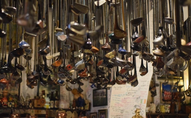 Imagen principal - Casa Roberto, un restaurante de récord en el centro de Fuengirola