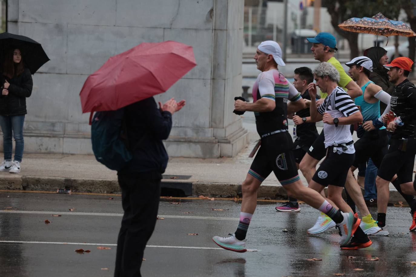 Barnaba Kipkoech gana la XII edición. Con un registro de 2h.08:19, se quedó a 39 segundos de la plusmarca de la prueba