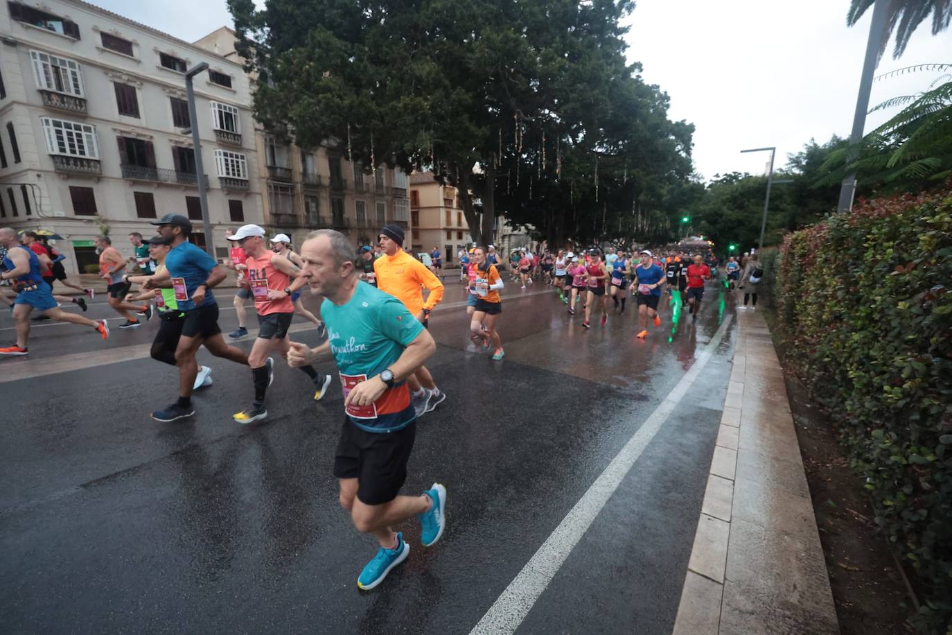 Barnaba Kipkoech gana la XII edición. Con un registro de 2h.08:19, se quedó a 39 segundos de la plusmarca de la prueba