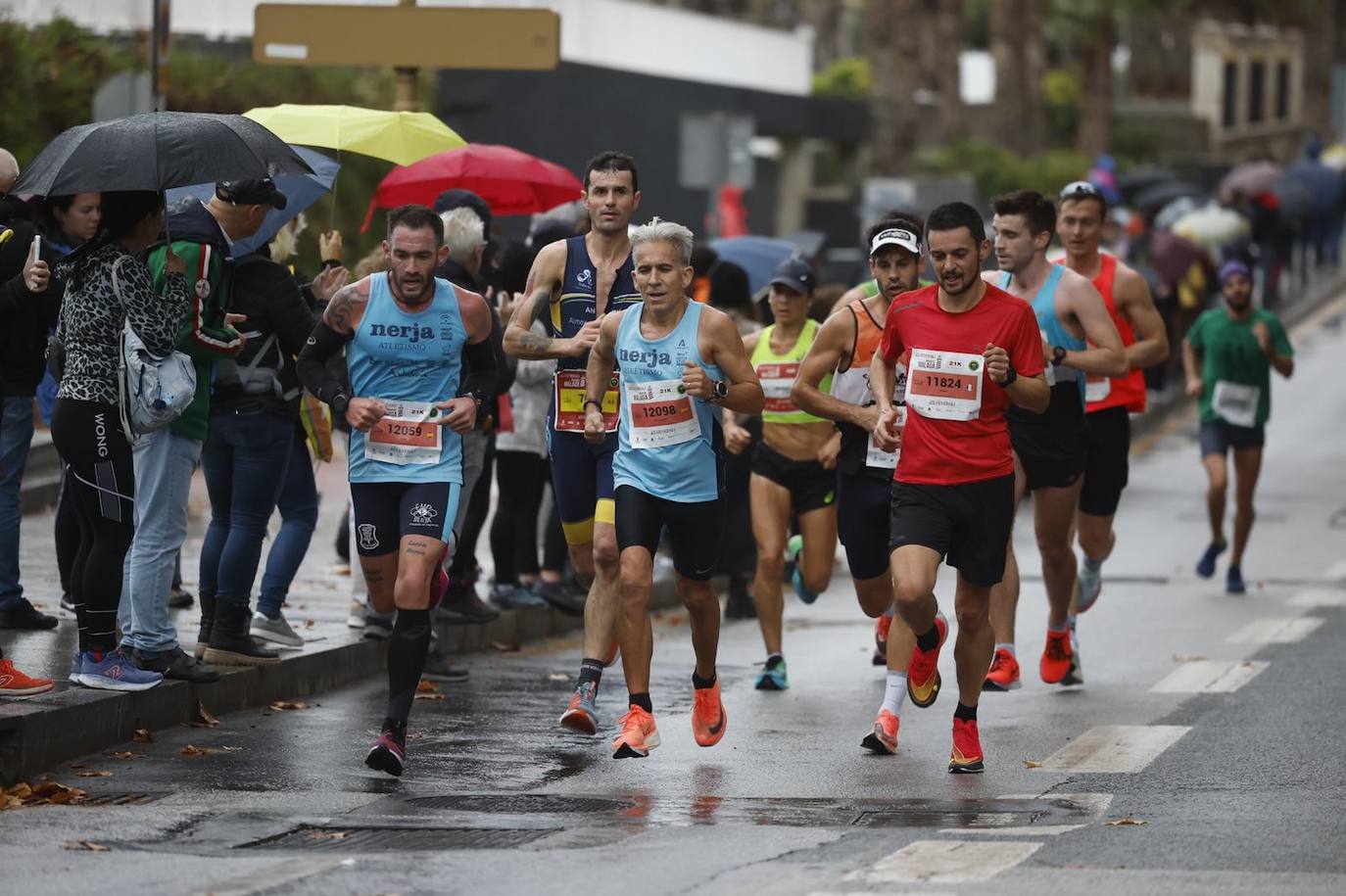 Barnaba Kipkoech gana la XII edición. Con un registro de 2h.08:19, se quedó a 39 segundos de la plusmarca de la prueba