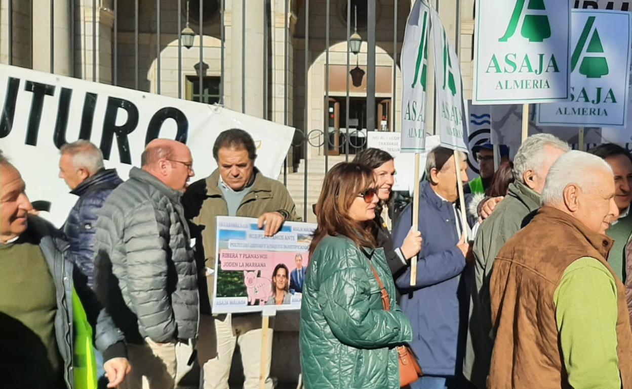 Una imagen de la manifestación frente al Ministerio de Transición Ecológica. 